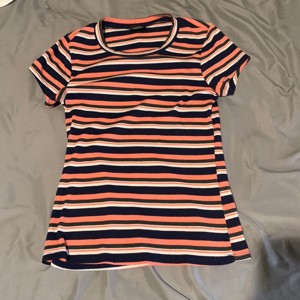 Rue 21 T-shirt Size XS